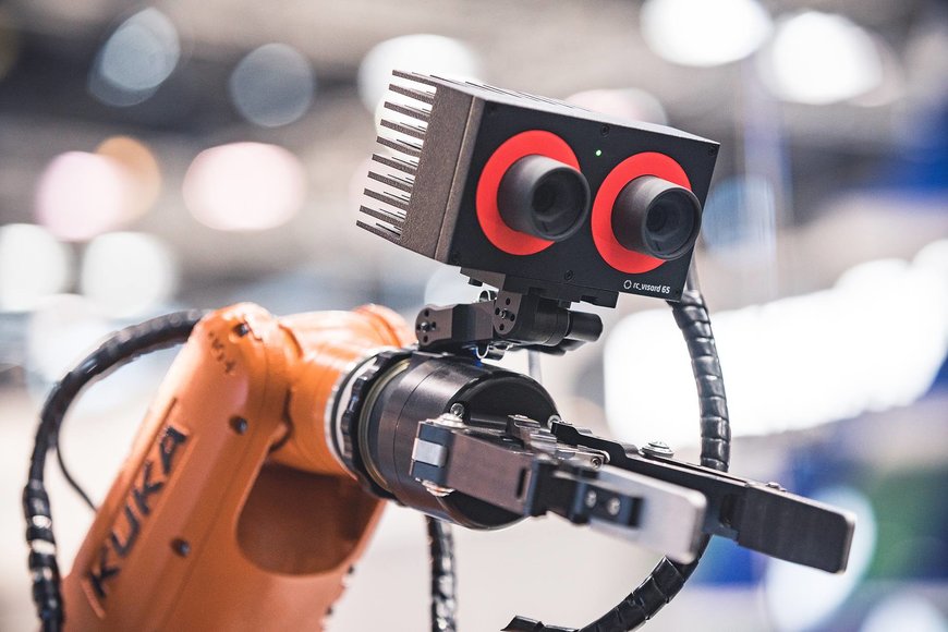 More flexible thanks to 3D Sensors, AI & Co.: Seeing KUKA Robots stack kiln bricks